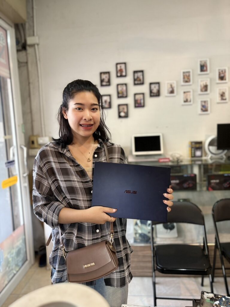 ซ่อมคอมขอนแก่น
ซ่อมโน๊ตบุ๊คขอนแก่น