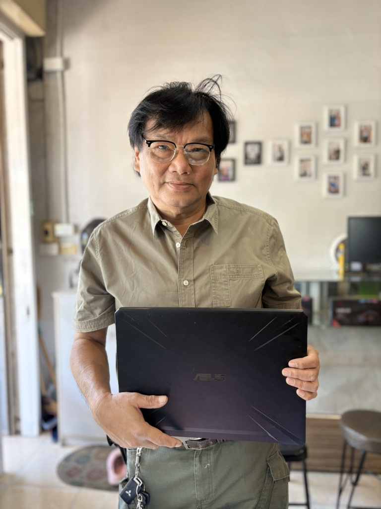 ซ่อมบานพับพร้อมเปลี่ยนจอโน๊ตบุ๊ค ขอนแก่น โดยช่าง ComputerKK