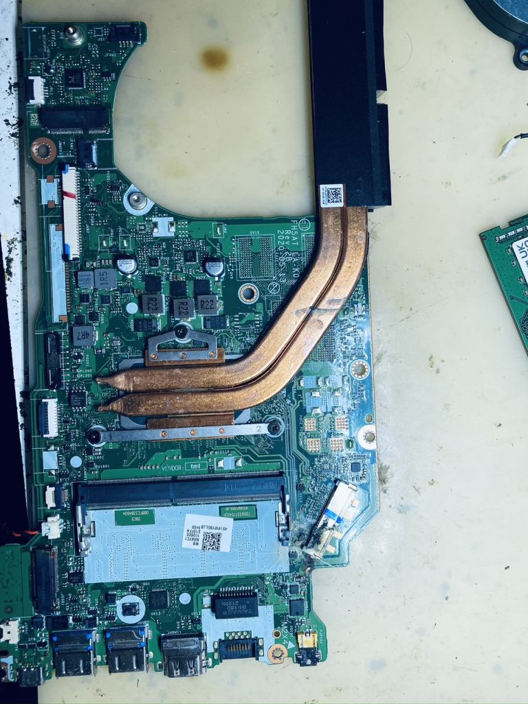 ศูนย์ซ่อมคอมพิวเตอร์ครบวงจร ขอนแก่น ซ่อมบอร์ดช็อต ประสบการณ์เกิน 1000 เครื่อง